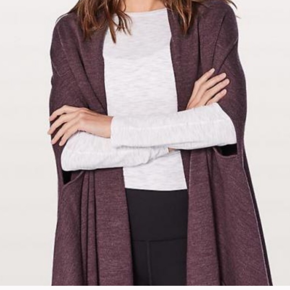 Lululemon Live Freely Wrap